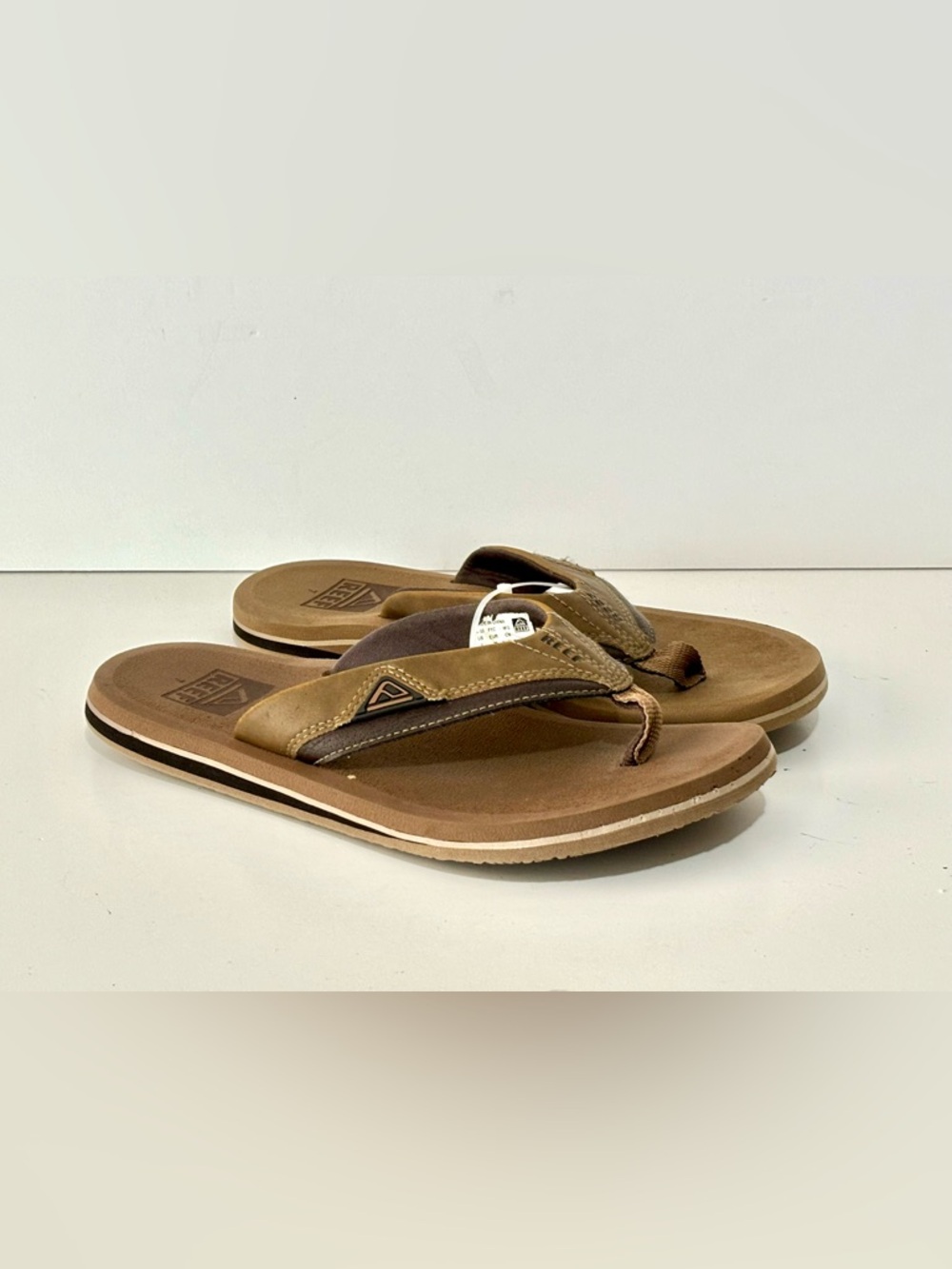 Reef Men's Brown Leather-Accent Flip Flops